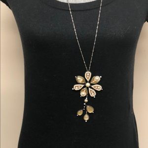 30" Long Yoolies Neutral Mod Flower Necklace,NWT